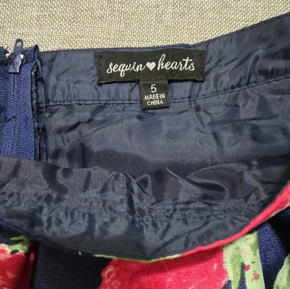 SEQUIN HEARTS Floral Pleated Mini Skirt in Blue Red Pink Juniors Size 5 - Picture 8 of 13